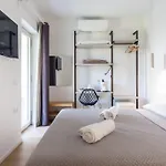 Mariposa Guest house