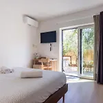 Mariposa 3*