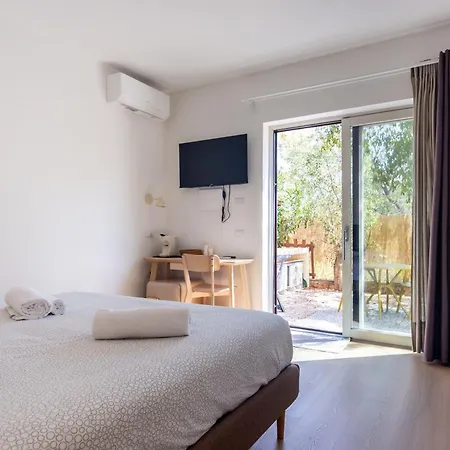 Mariposa 3*